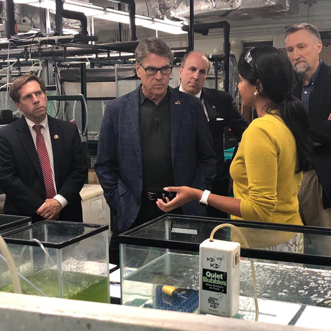 – Energy Secretary Rick Perry and Under Secretary for Science Paul Dabbar visited Oak Ridge last week, where they learned about a partnership between EM and DOE’s Office of Science to identify effective and affordable solutions for mercury cleanup.