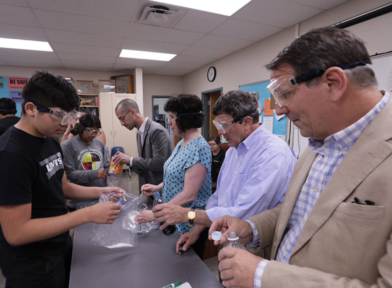 A stakeholder joined DOE federal and contractor employees to promote STEM to 