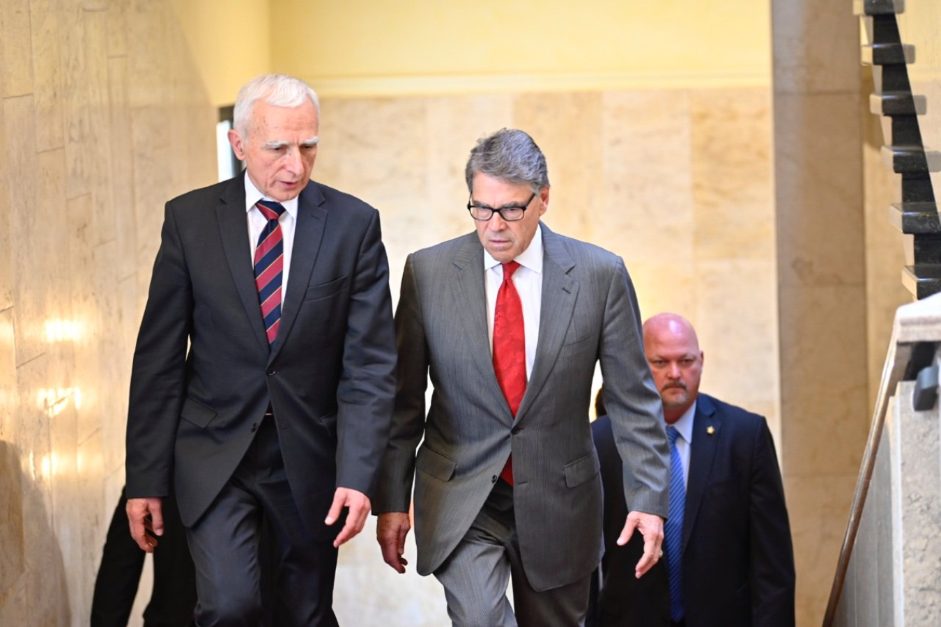 Secretary Rick Perry (right) and Polish Minister Piotr Naimski (left) in Warsaw, Poland.