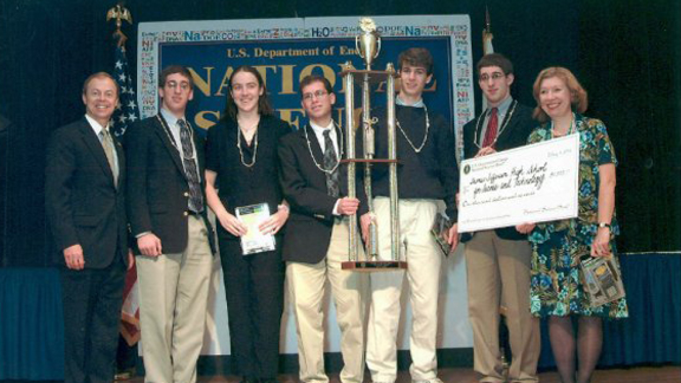 Steven Sivek (second from the left) on the winning team of the 2002 National Science Bowl.