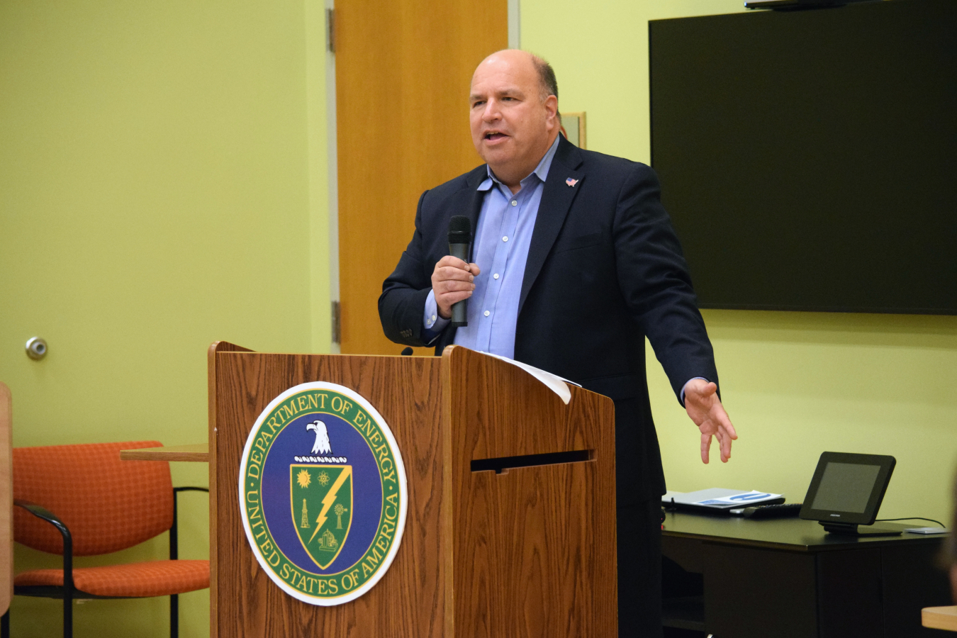 LM Deputy Director Peter O’Konski delivers remarks at the Fernald Preserve award ceremony.