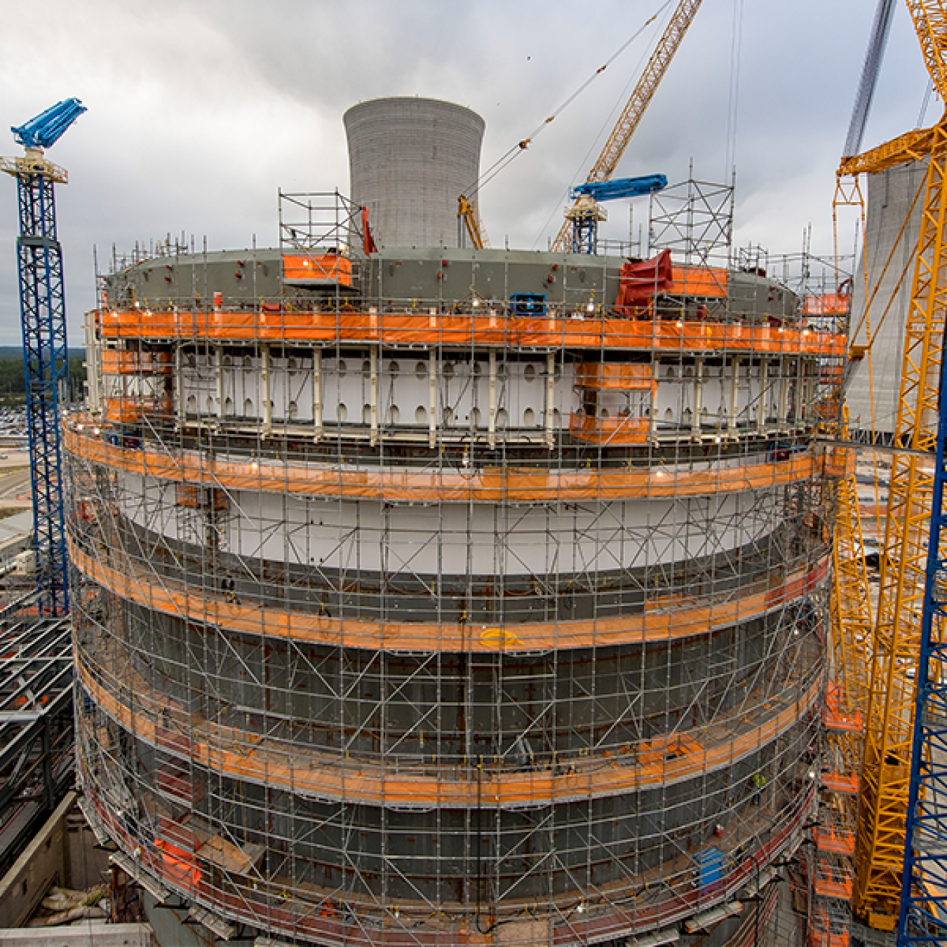 Construction photo of Vogtle reactors in Georgia