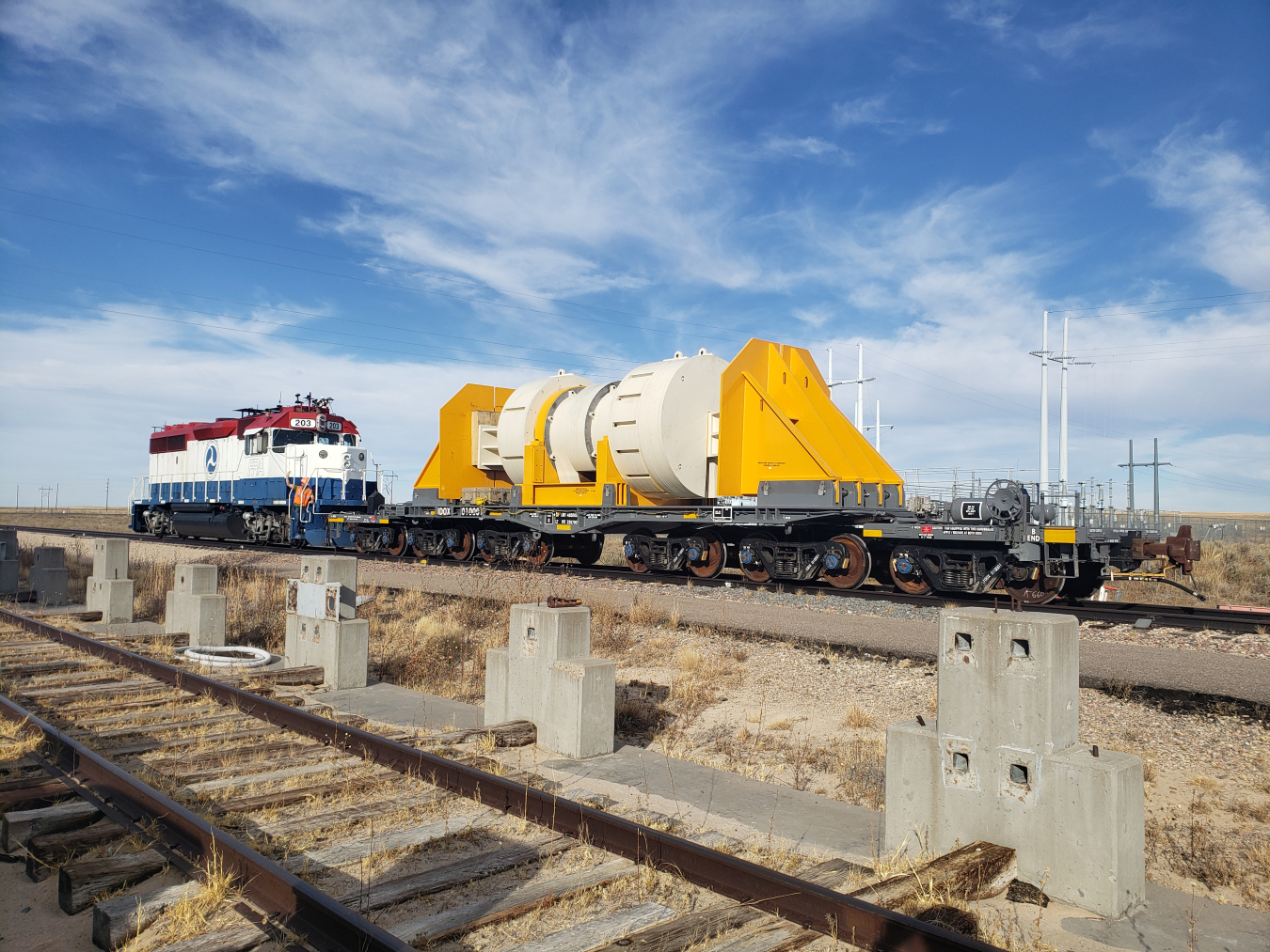 Atlas railcar with heavy test load, October 2019.