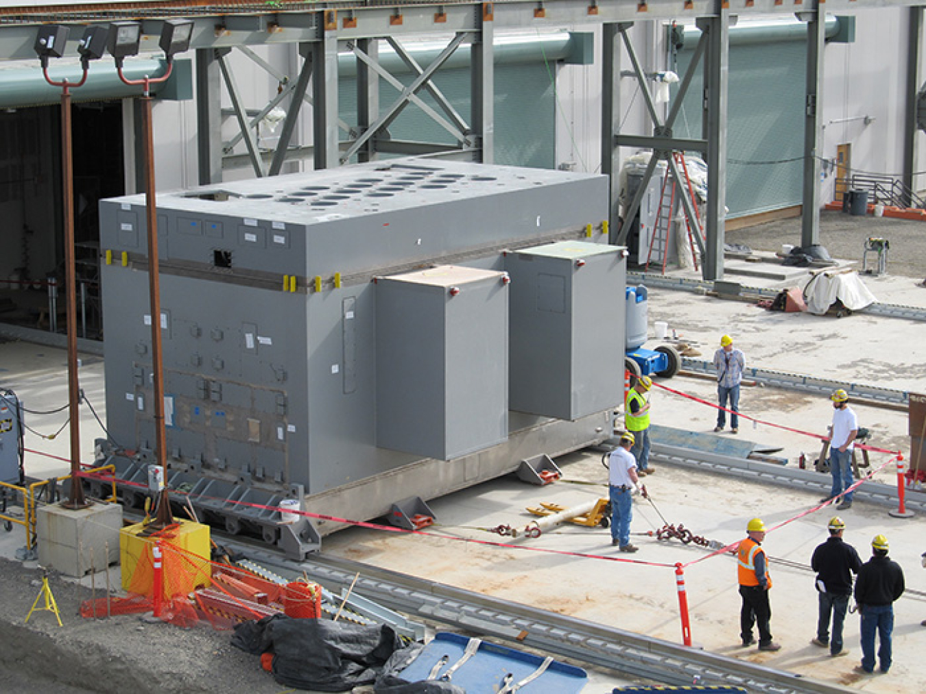 Crews pull a melter from Hanford’s Waste Treatment and Immobilization Plant (WTP) for inspection. WTP contractor Bechtel National, Inc. is purchasing engineered stainless-steel containers and a spare melter for the plant’s Low-Activity Waste Facility.