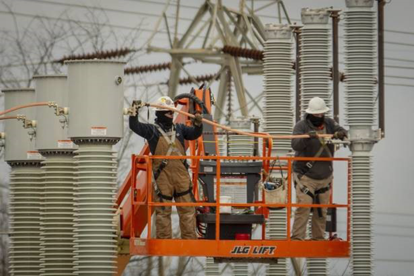 Electrical contractors from the Beltline Company have worked on a number of projects as EM’s Paducah Site continues to optimize utilities for the deactivation of the gaseous diffusion plant there.