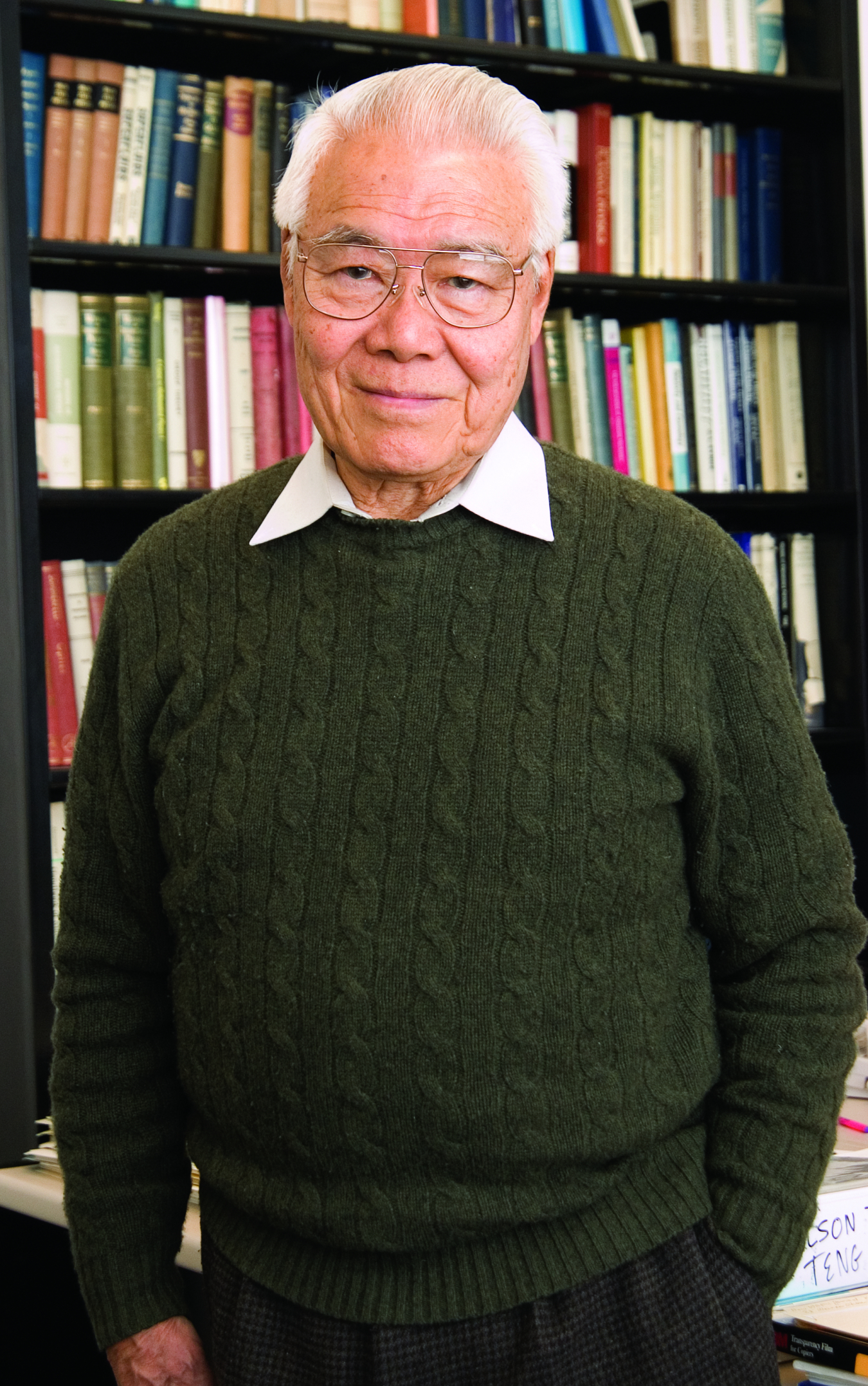 Lee Teng worked at Argonne National Laboratory and Fermilab.