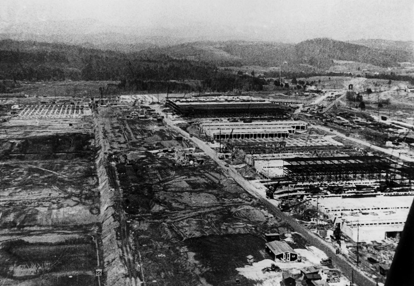 An aerial view of the K-25 Building’s construction at Oak Ridge during the Manhattan Project. In 18 months, workers built the world’s largest building, and its gaseous diffusion technology proved to be the preferred enrichment method during the Cold War.
