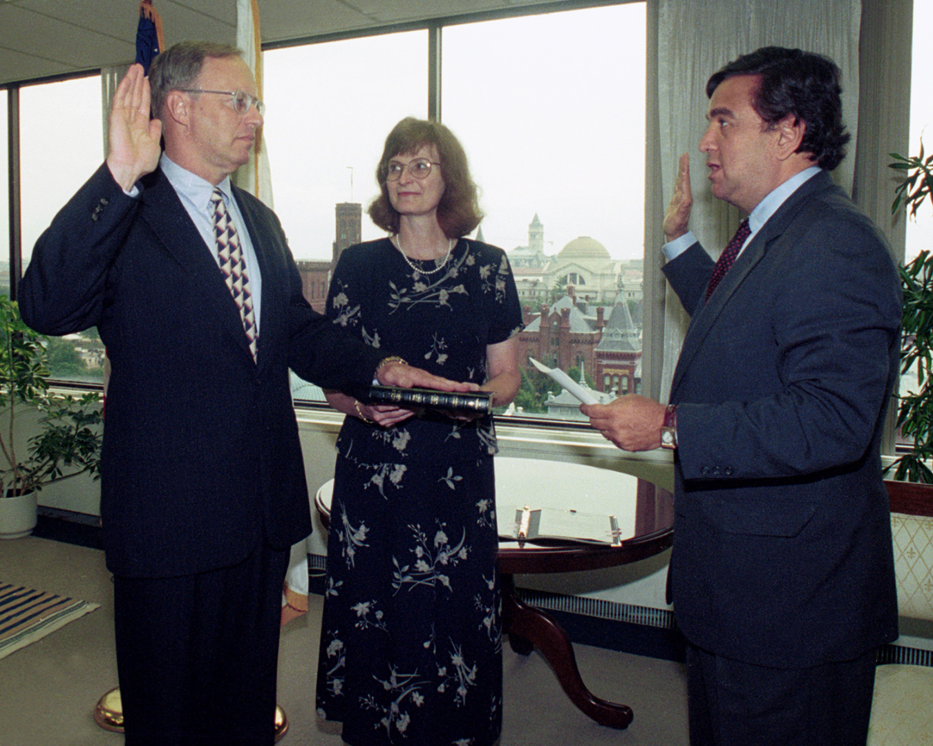 Gen. John A. Gordon is sworn in as NNSA Administrator by Secretary of Energy Bill Richardson in June 2000.