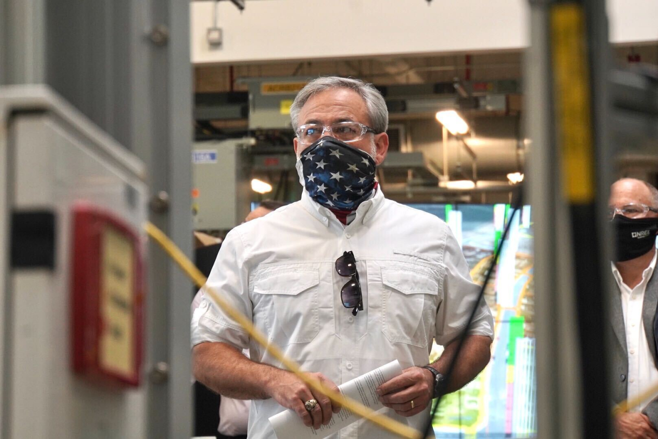 Secretary Brouillette Tours NREL.