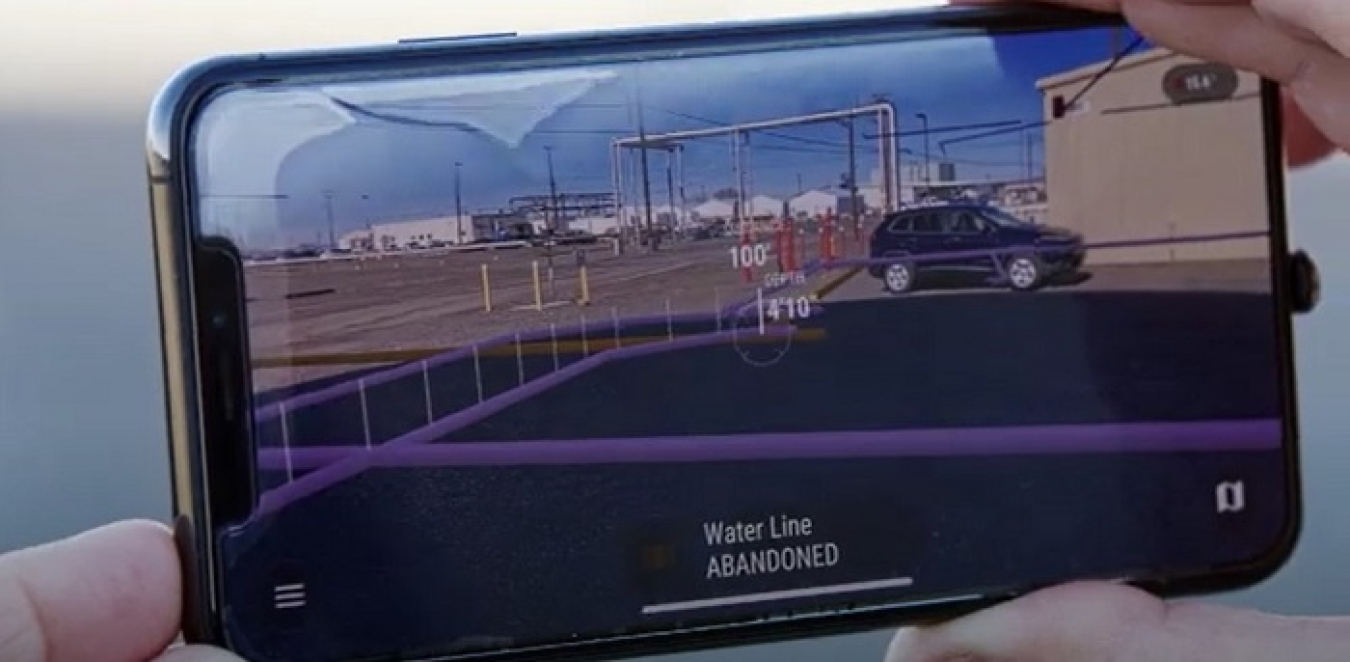 Through the combination of location intelligence and mixed reality, Hanford Site workers are able to use a mobile device to map out underground utilities while in the field, ensuring efficiency and worker safety.