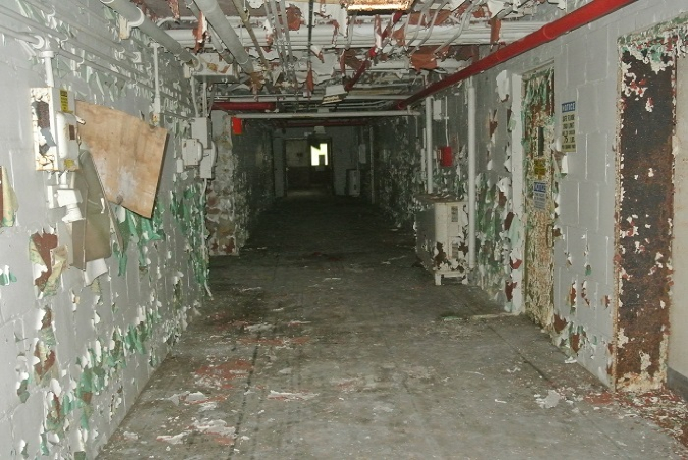A view of the conditions inside one of the remaining Biology Complex facilities, which date back to the 1940s. These buildings are part of Oak Ridge’s inventory of excess contaminated facilities to be addressed by cleanup workers.