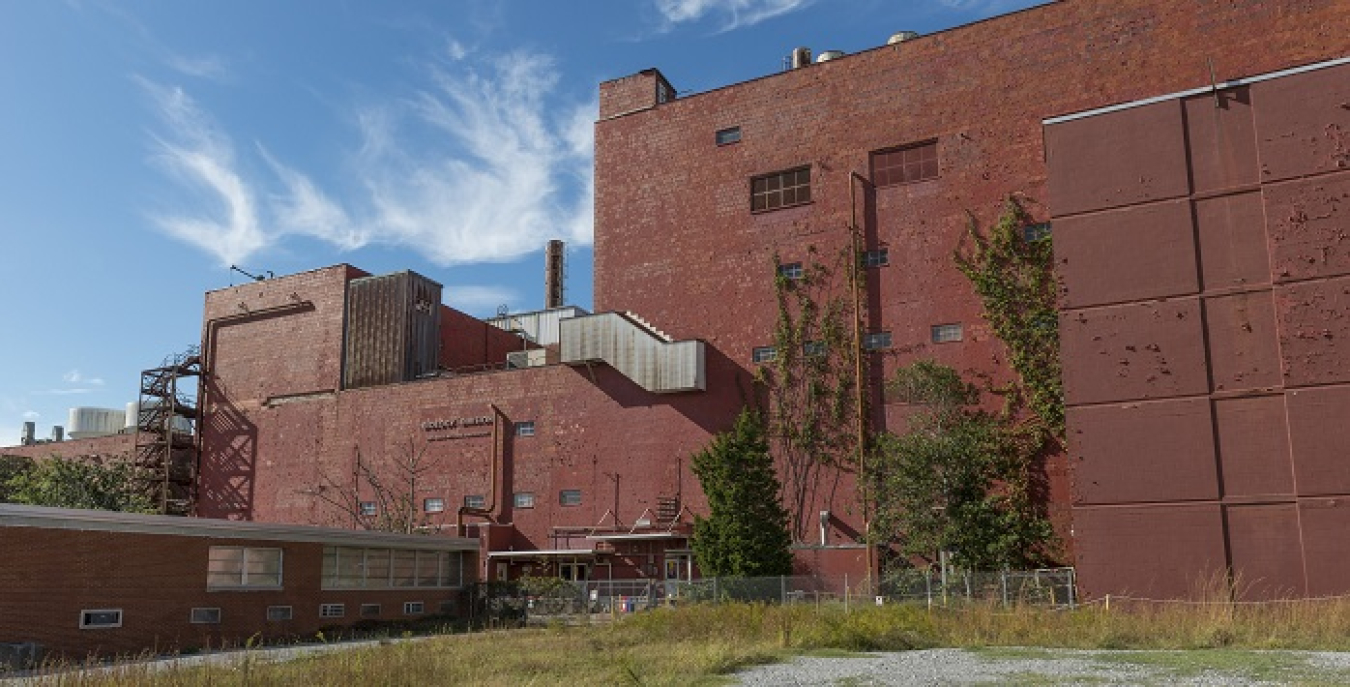 A view of one of the remaining Biology Complex facilities at the Y-12 National Security Complex prior to demolition. An EM project is clearing away high-risk hazards spanning 320,000 square feet and opening land for national security missions.