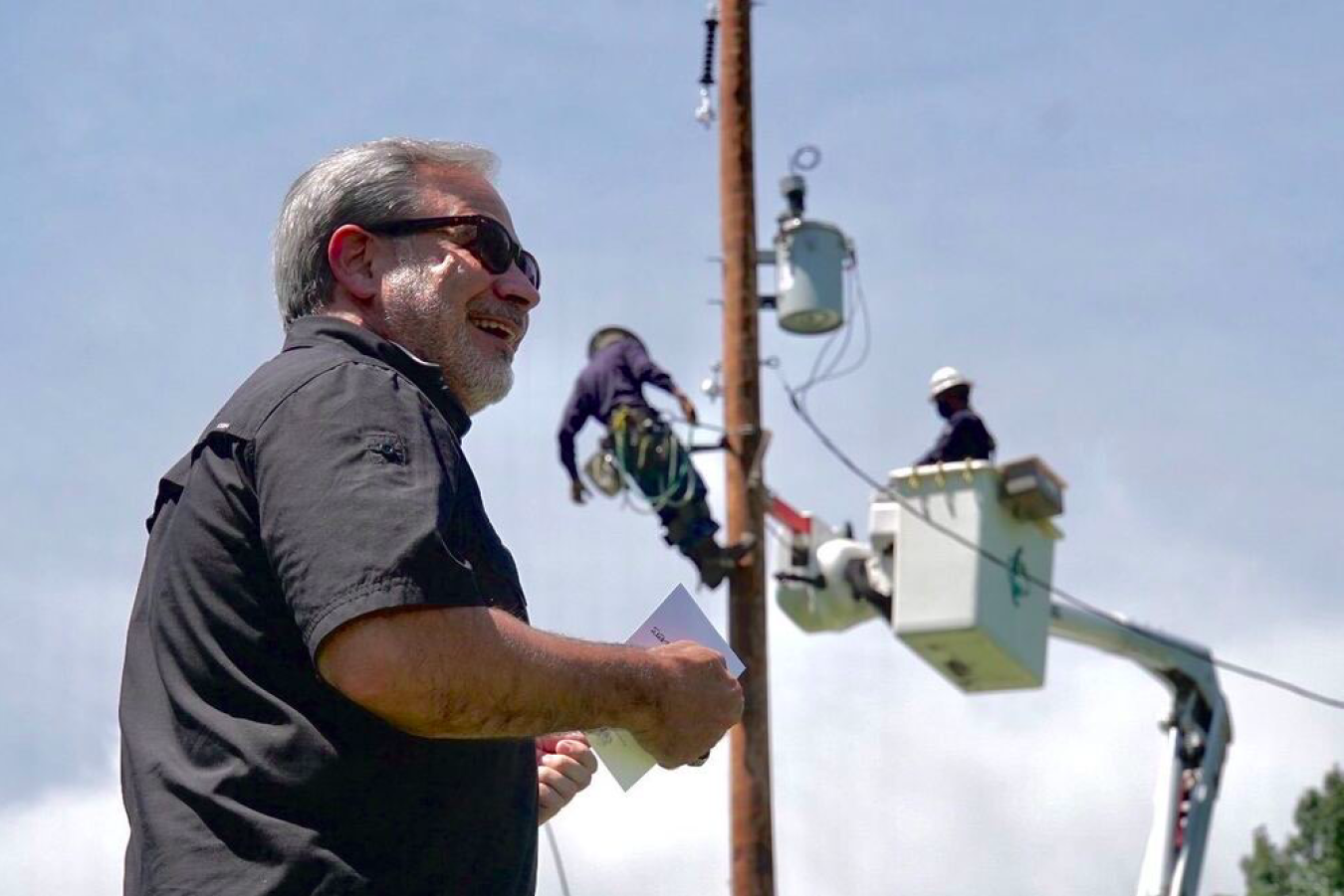 Secretary Dan Brouillette tours a work site.