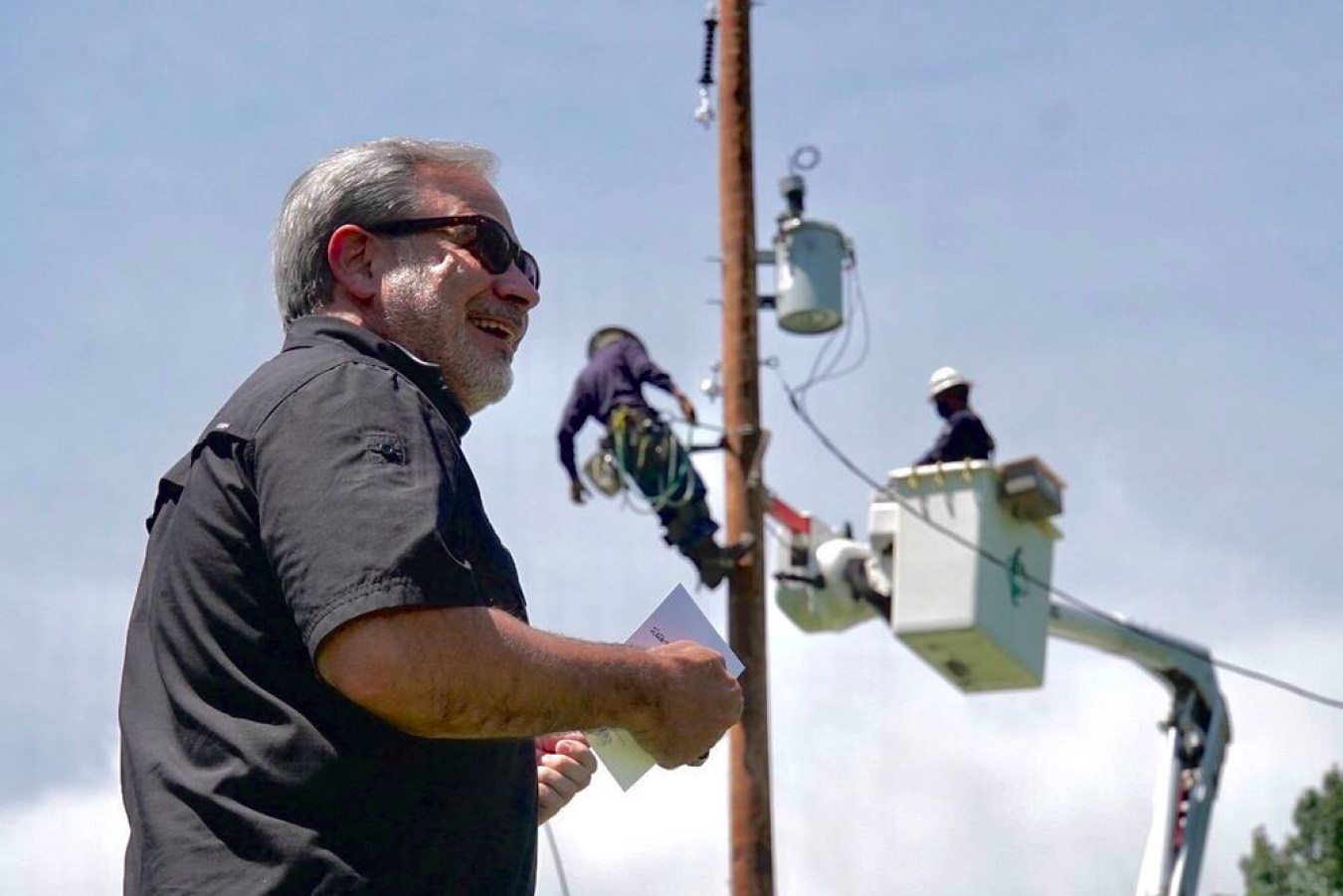 Secretary Dan Brouillette tours a work site. 