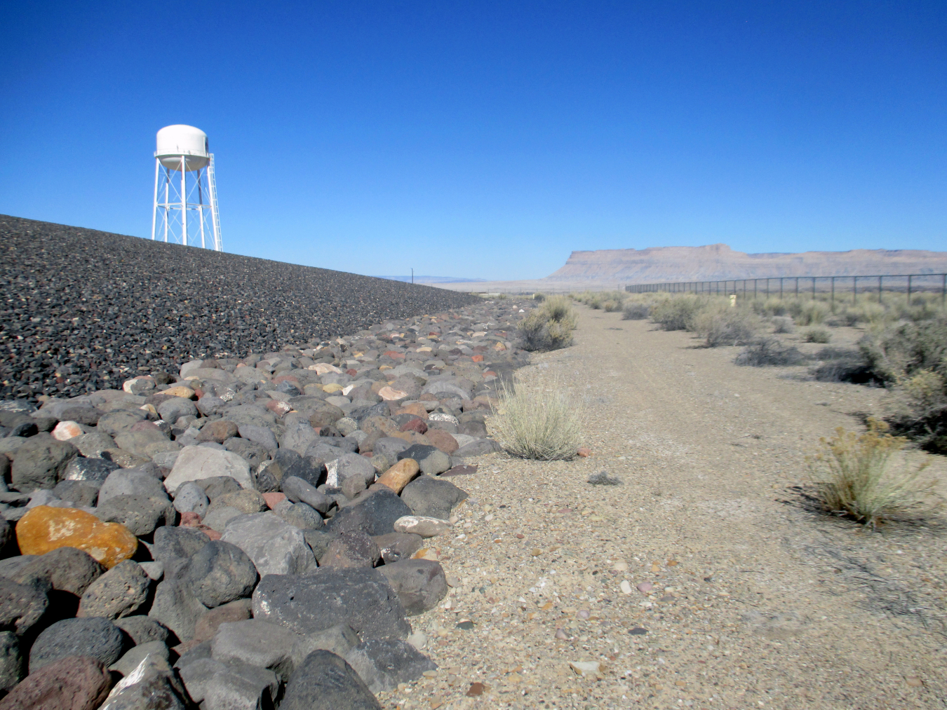 The Green River disposal site is about 0.5 mile east of the Green River and 1.5 miles southeast of the city of Green River, Utah. 
