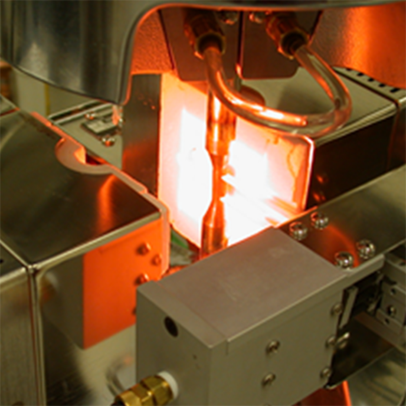 High-temperature creep fatigue test on Alloy 617.