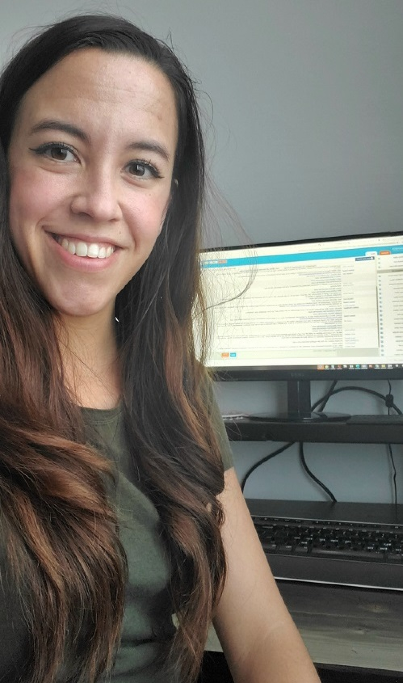 Sydney Nachbaur, with the Hanford Site workforce management organization, answered questions from potential employees recently at the Science, Technology, Engineering, and Math (STEM) Diversity Virtual Career Fair. The fair was conducted online as a chatroom-style event.