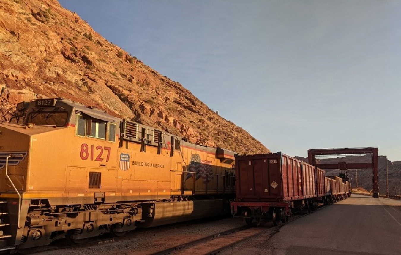EM’s Moab Uranium Mill Tailings Remedial Action Project has acquired a 39th railcar for the project train at the Moab Site, pictured here on the right, enabling the shipment of more tailings each week to a disposal facility at Crescent Junction, Utah.