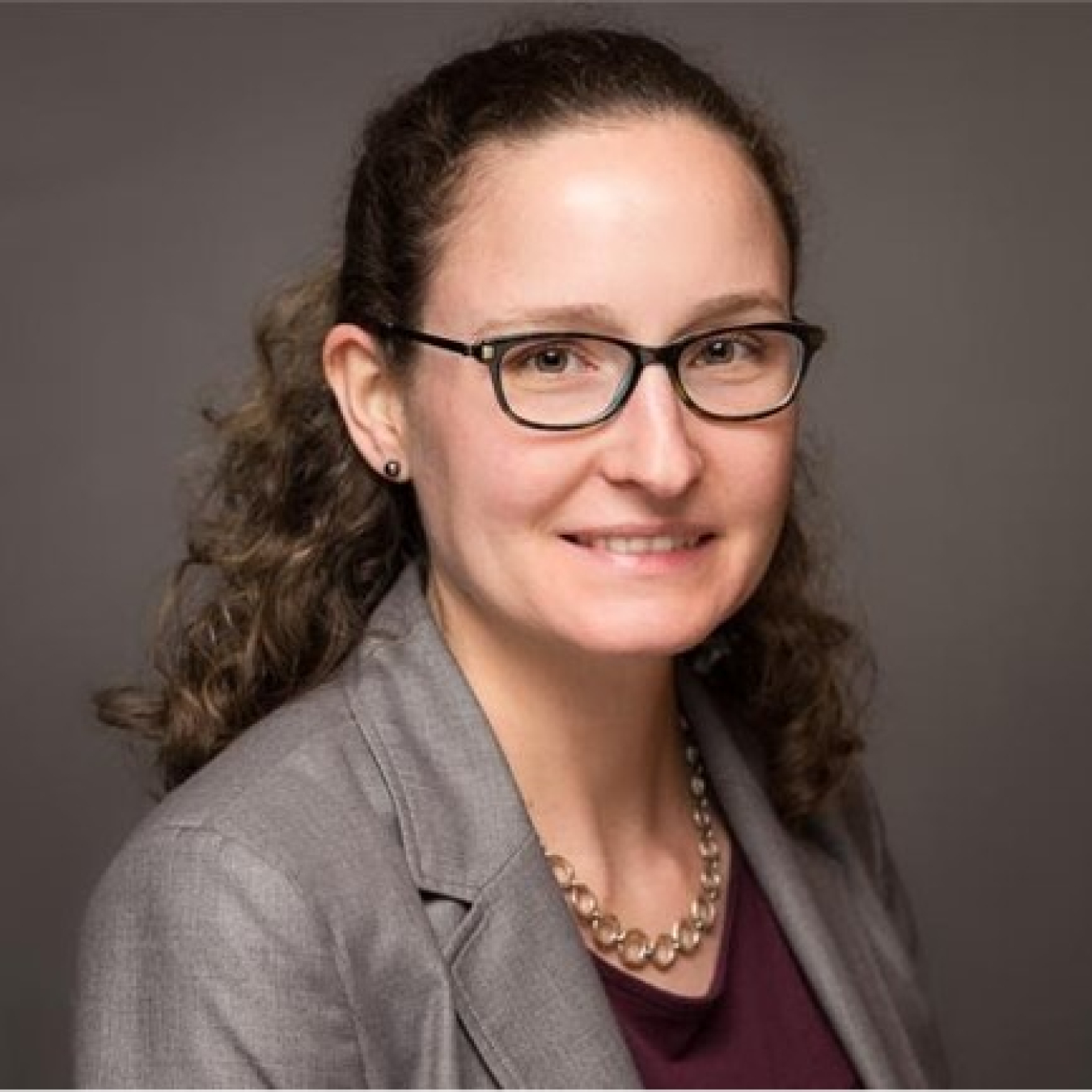headshot of liz burrows
