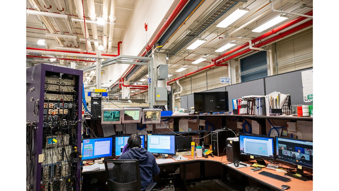 For Beamline Day at the Advanced Photon Source, beamline scientist Paul Chow communicates virtually with the Bolingbrook High School ESRP team.