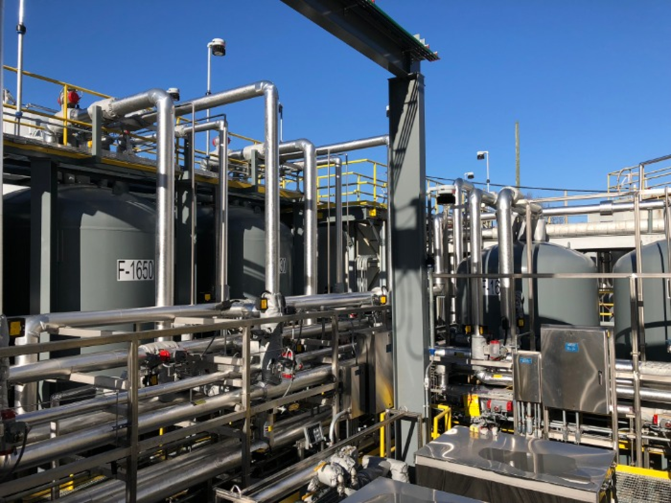 EM has invested more than $20 million to upgrade and extend the life of Liquid and Gaseous Waste Operations infrastructure. This waste treatment system, comprised of 60 facilities and 27 miles of piping, is critical to ongoing cleanup and research missions.