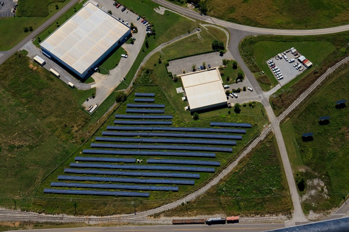 A view of one of three solar fields at the East Tennessee Technology Park in Oak Ridge, Tennessee. All three solar fields together provide an average of approximately 1.7 megawatt of clean, renewable energy to the local grid annually.