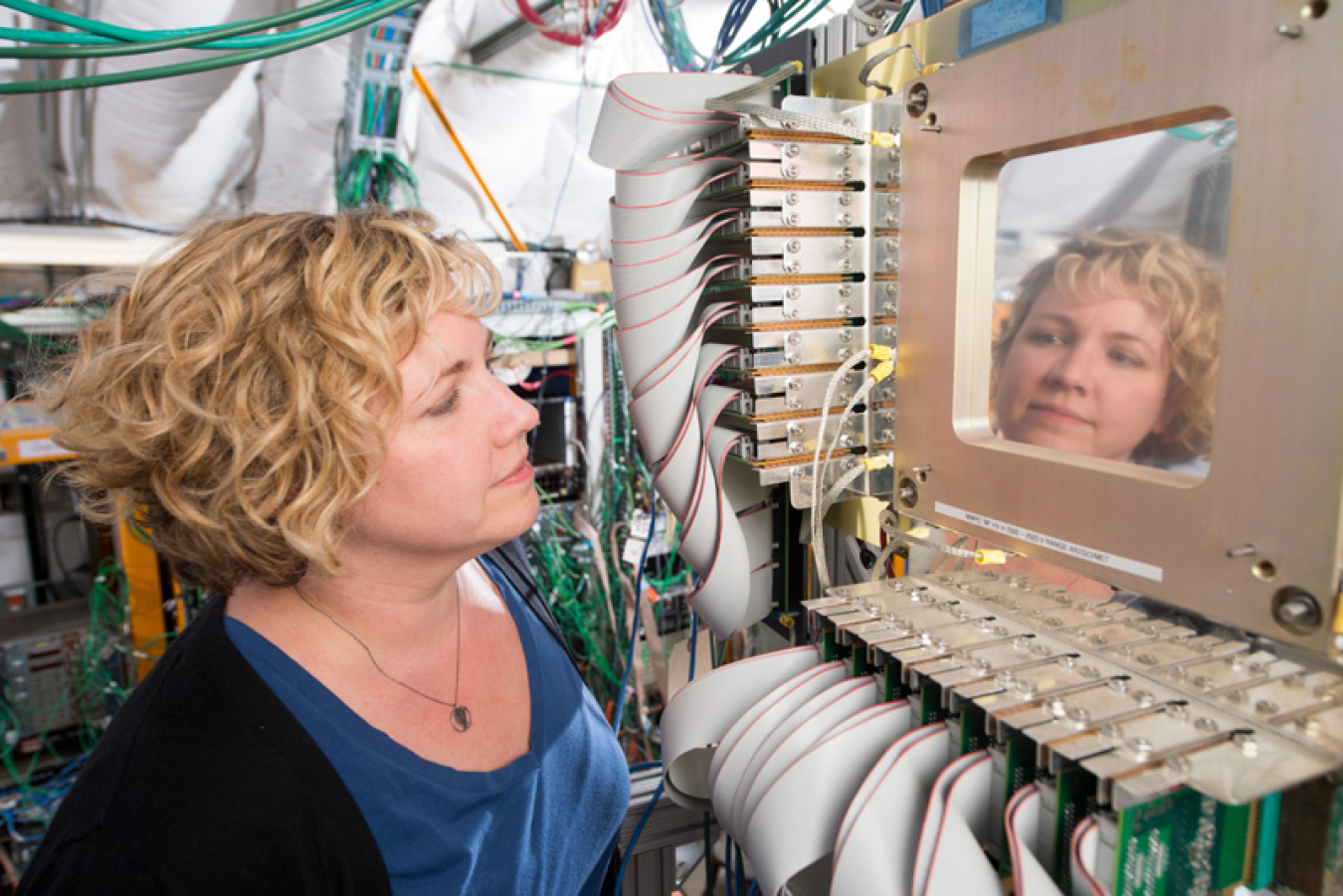 Fermilab neutrino scientist Jen Raaf studies neutrinos on MicroBooNE and DUNE.