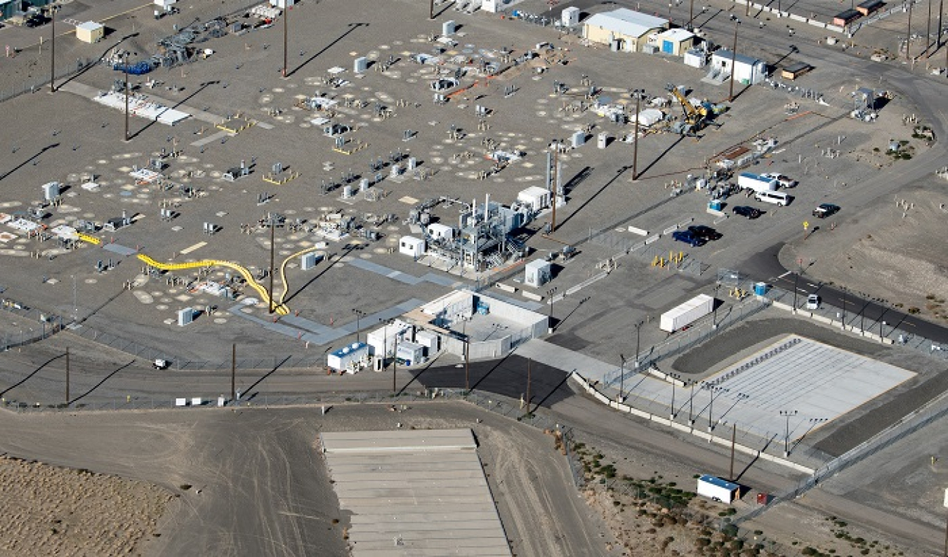 An aerial view of the Hanford Site’s AP Farm and Tank-Side Cesium Removal System, bottom center.