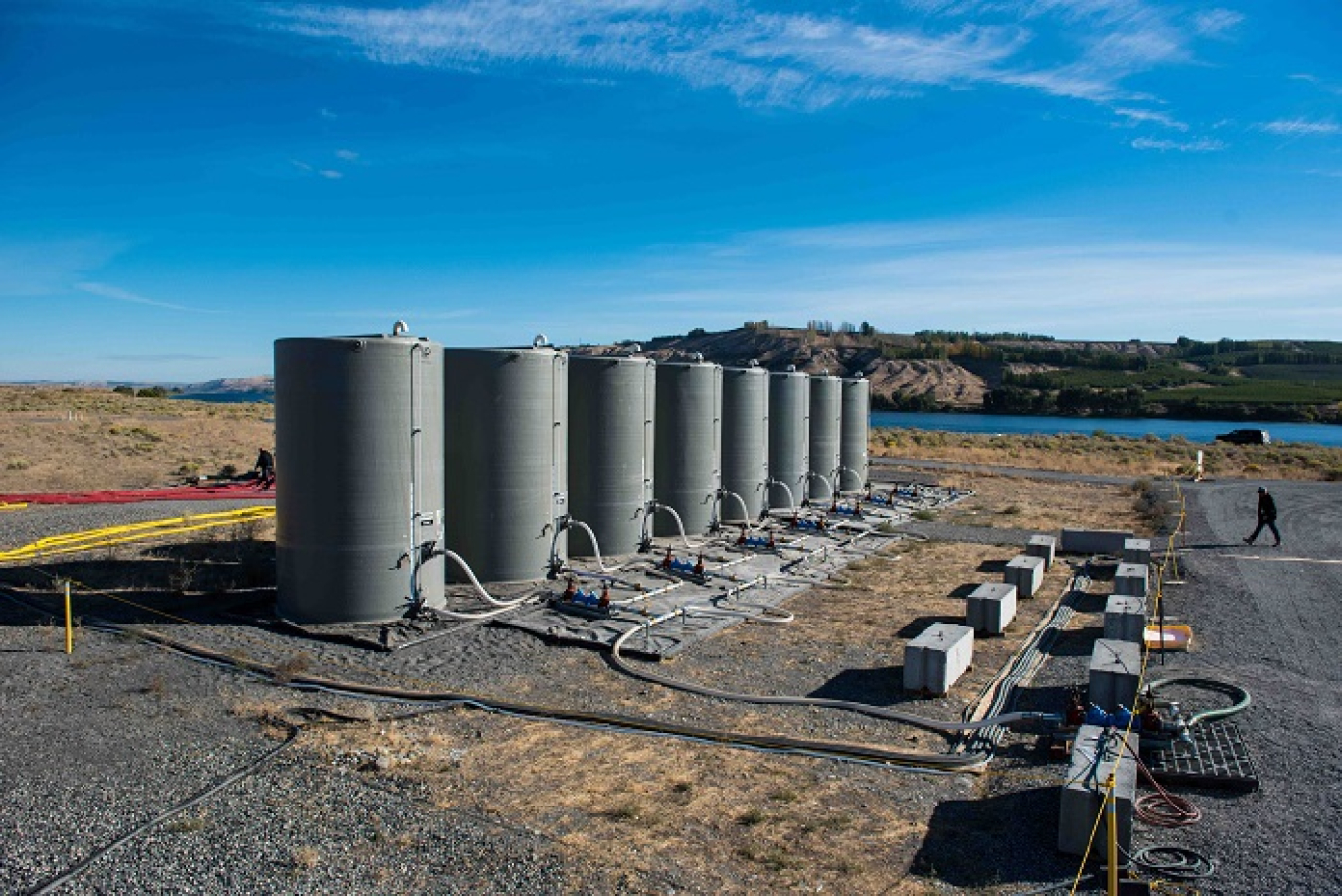 Pacific Northwest National Laboratory researchers developed time-lapse electrical resistivity tomography (ERT) to monitor groundwater remediation performance in the 300 Area of the Hanford Site.