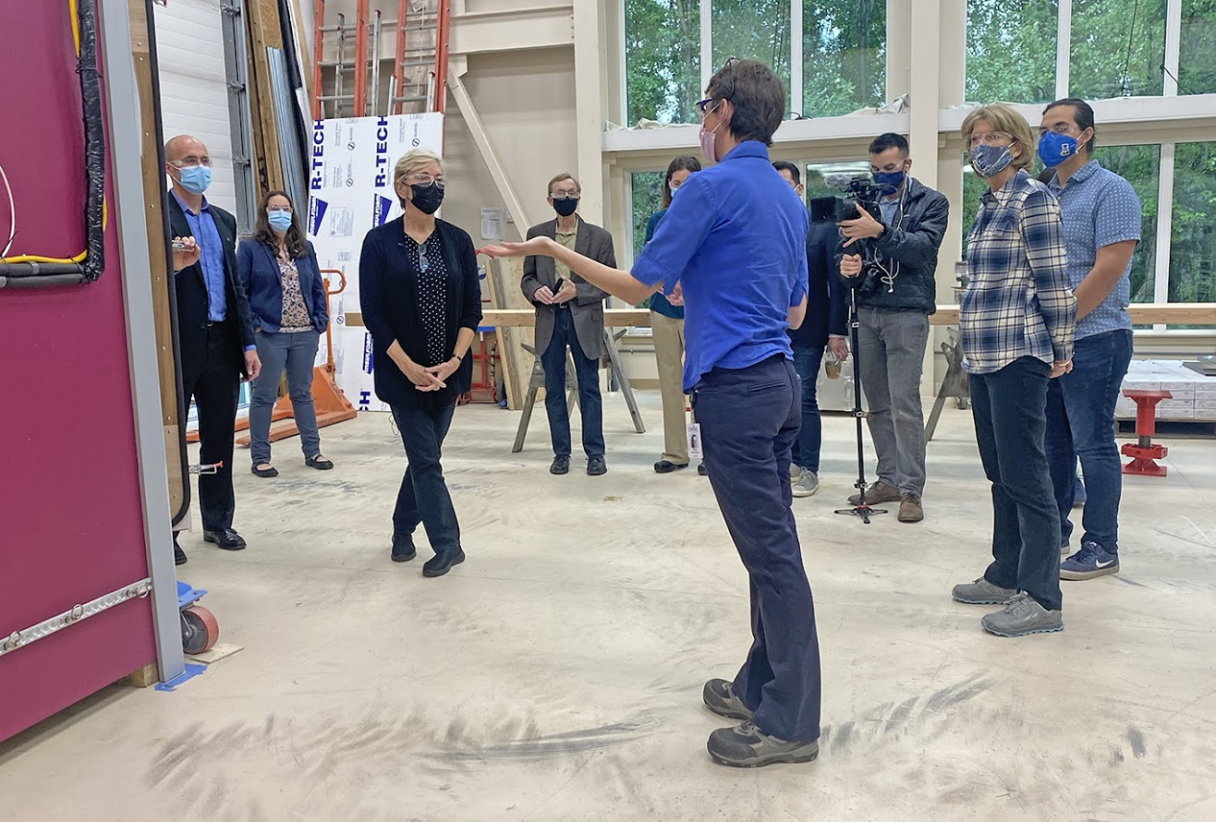 Secretary Granholm visits NREL's CCHRC in Alaska