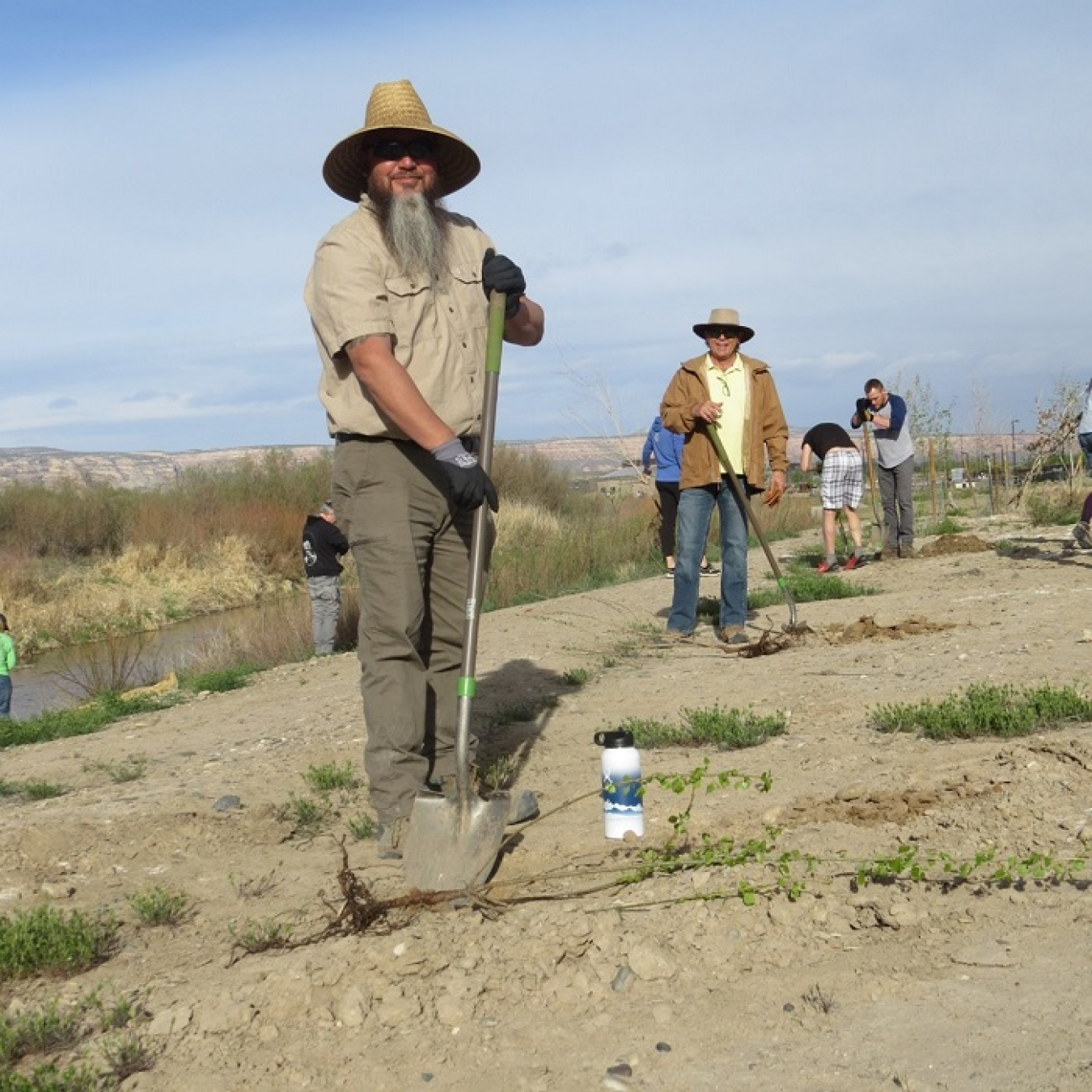 The Moab Uranium Mill Tailings Remedial Action Project partnered with a non-profit group on Earth Day this year to plant trees along the Colorado River at a local park. 