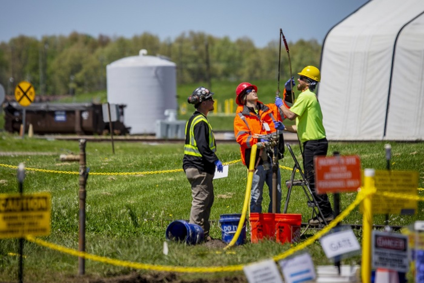Workers at the Paducah Site perform activities to support removal of tricholoroethene (TCE) contained in the source of the Southwest Groundwater Plume.