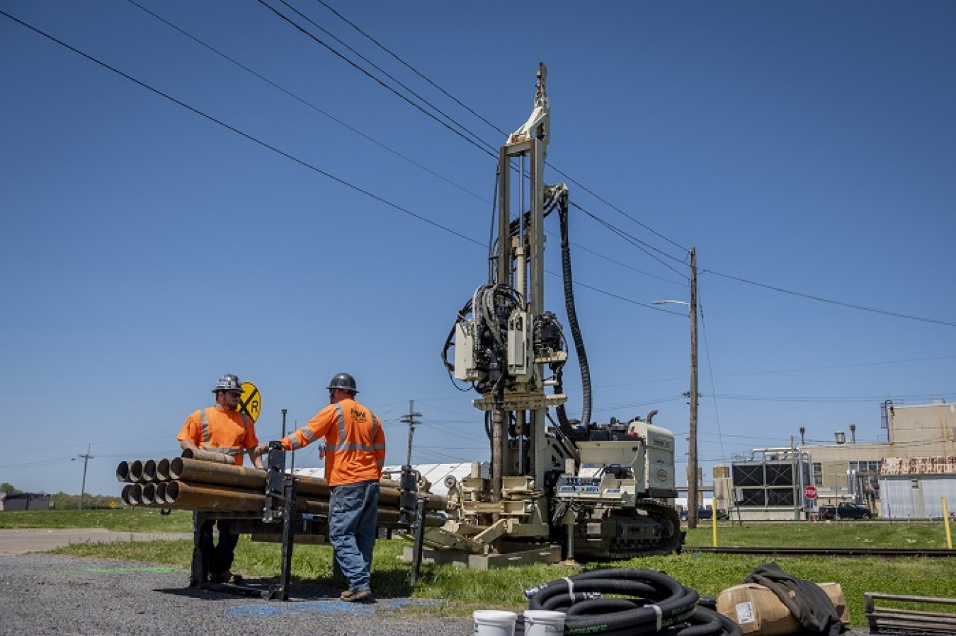 Workers at the Paducah Site support activities to deploy an effective treatment technology called bioremediation to eliminate underground contaminants that compromise the area’s groundwater. 