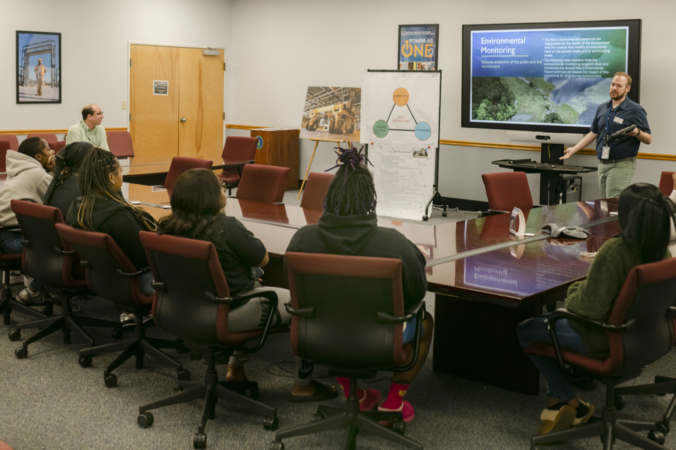 Jared Wicker with Savannah River Nuclear Solutions explains to Claflin University students how different technologies are used to monitor the environment at Savannah River Site.