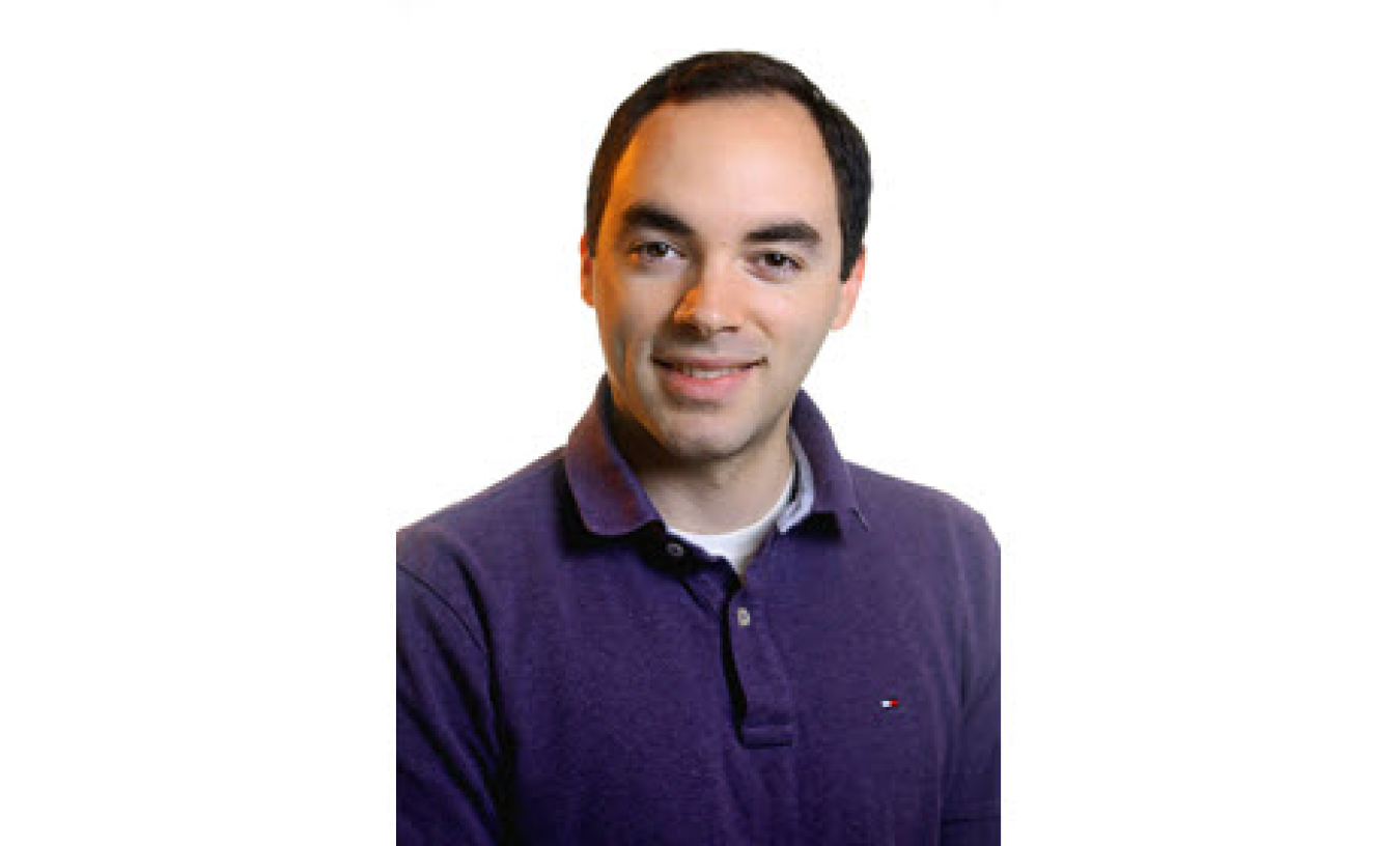 Headshot of Sergio Pineda Flores