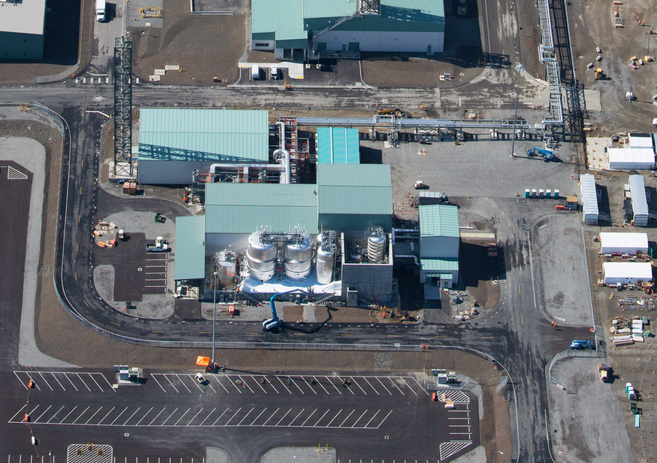 An aerial view of the Direct-Feed Low-Activity Waste Facility on the Hanford Site. A new $30 million investment by EM will fund research and technology development to advance the tank waste mission at the Hanford Site.