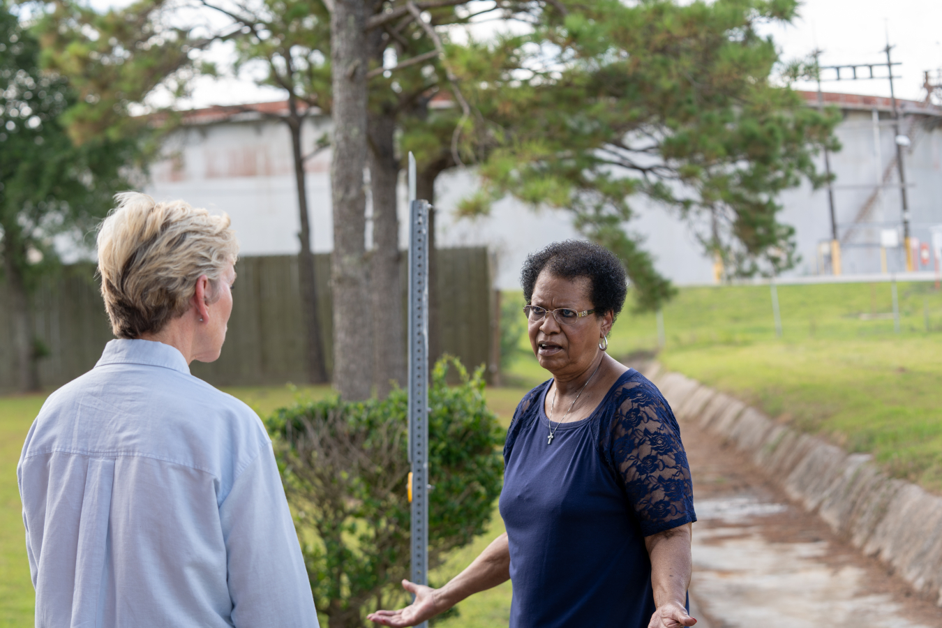 Energy Secretary Jennifer Granholm and Director Shalanda Baker makes a “house call” to visit Mrs. Shirley Watts Payne