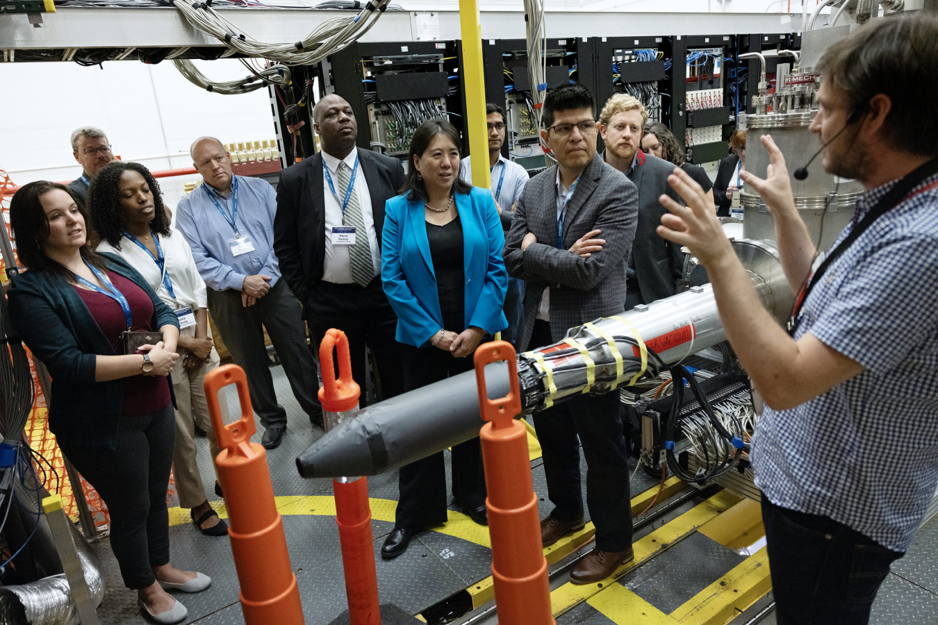Attendees toured the Jefferson Laboratory.