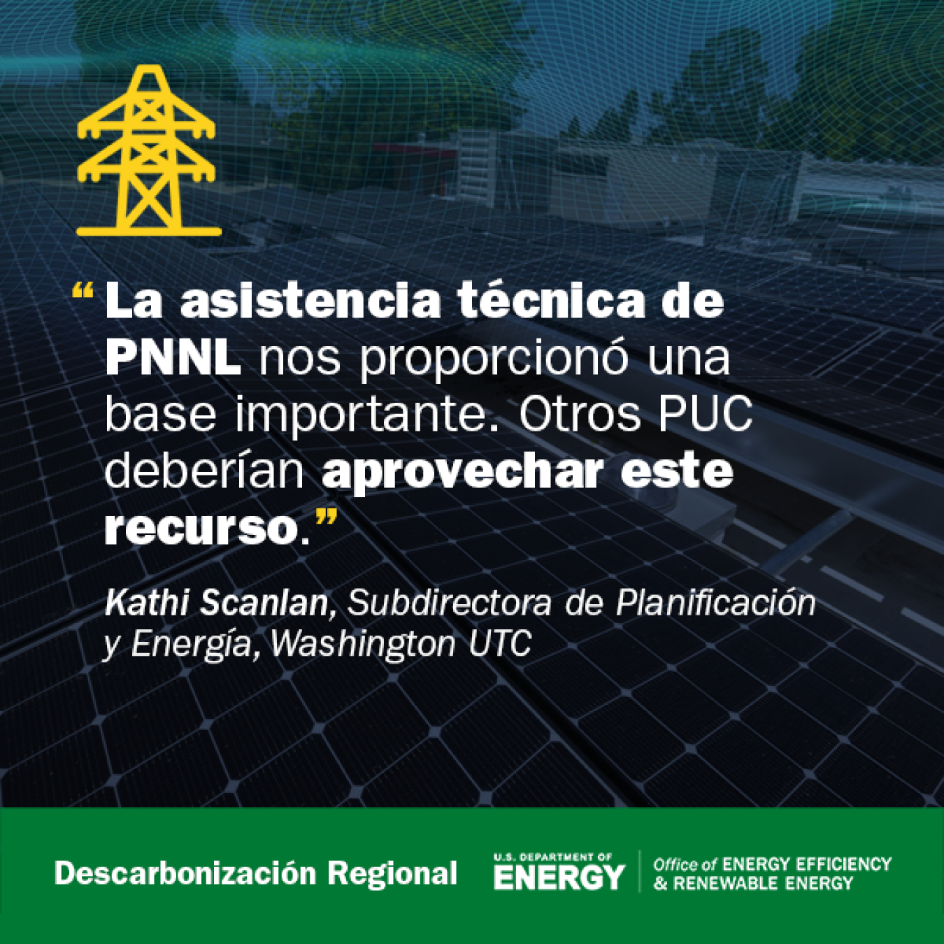 Paneles solares siendo instalados.
