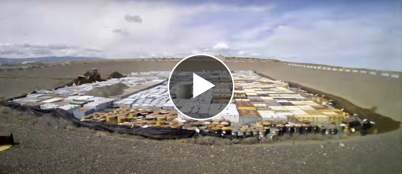 Crews with EM Richland Operations Office contractor Central Plateau Cleanup Company have placed the final protective layer in Trench 31, a waste-disposal trench near the center of the Hanford Site. 