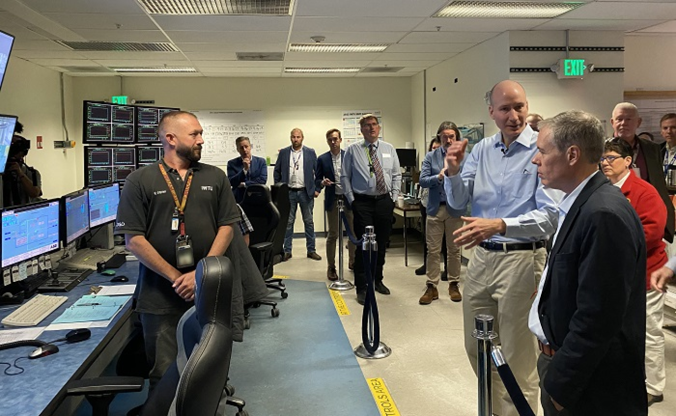 EM Crews tour the Facility Control Room at INL