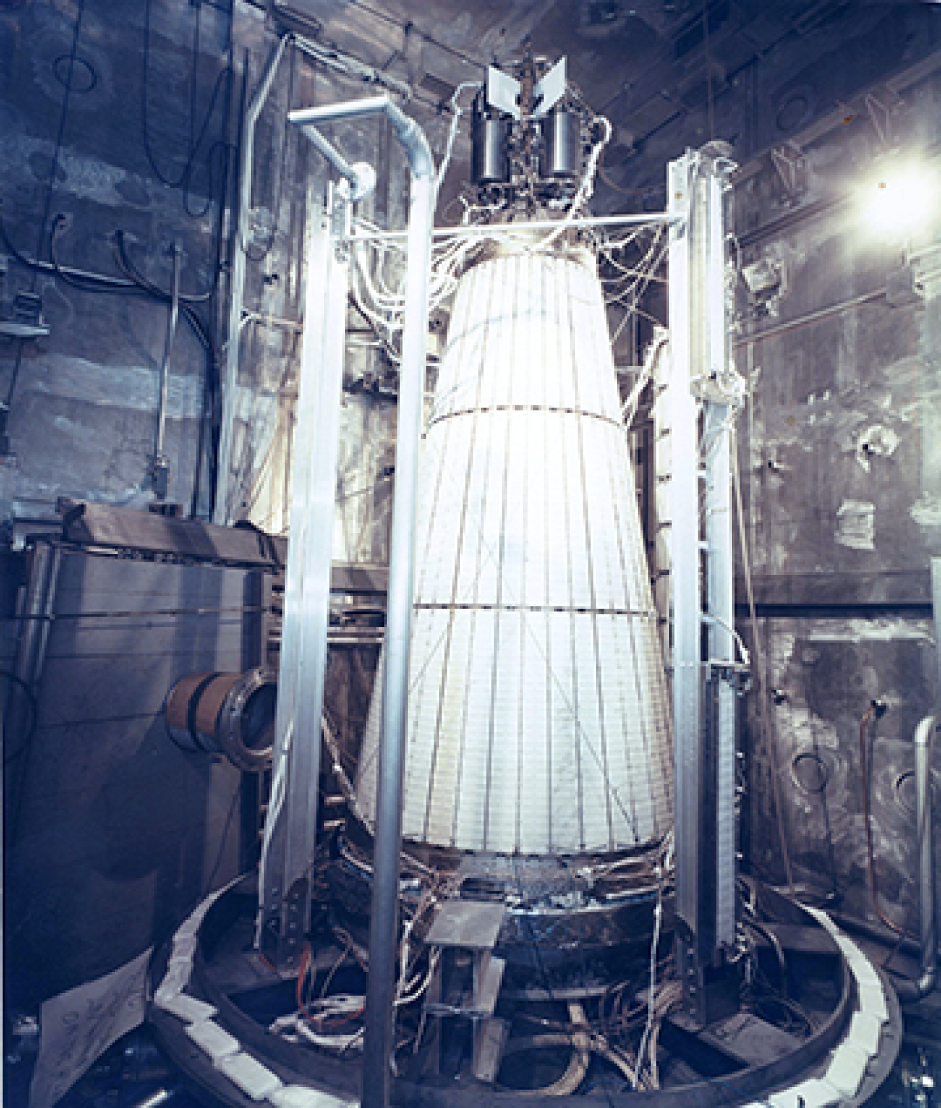 A SNAP-10 reactor in the SETF just before testing began in 1965. The aluminum-clad walls can been seen in the background