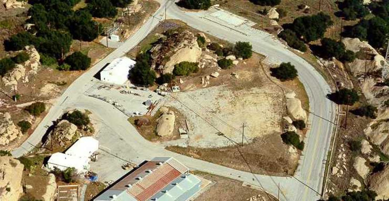 Bare land where building 4064 once stood.