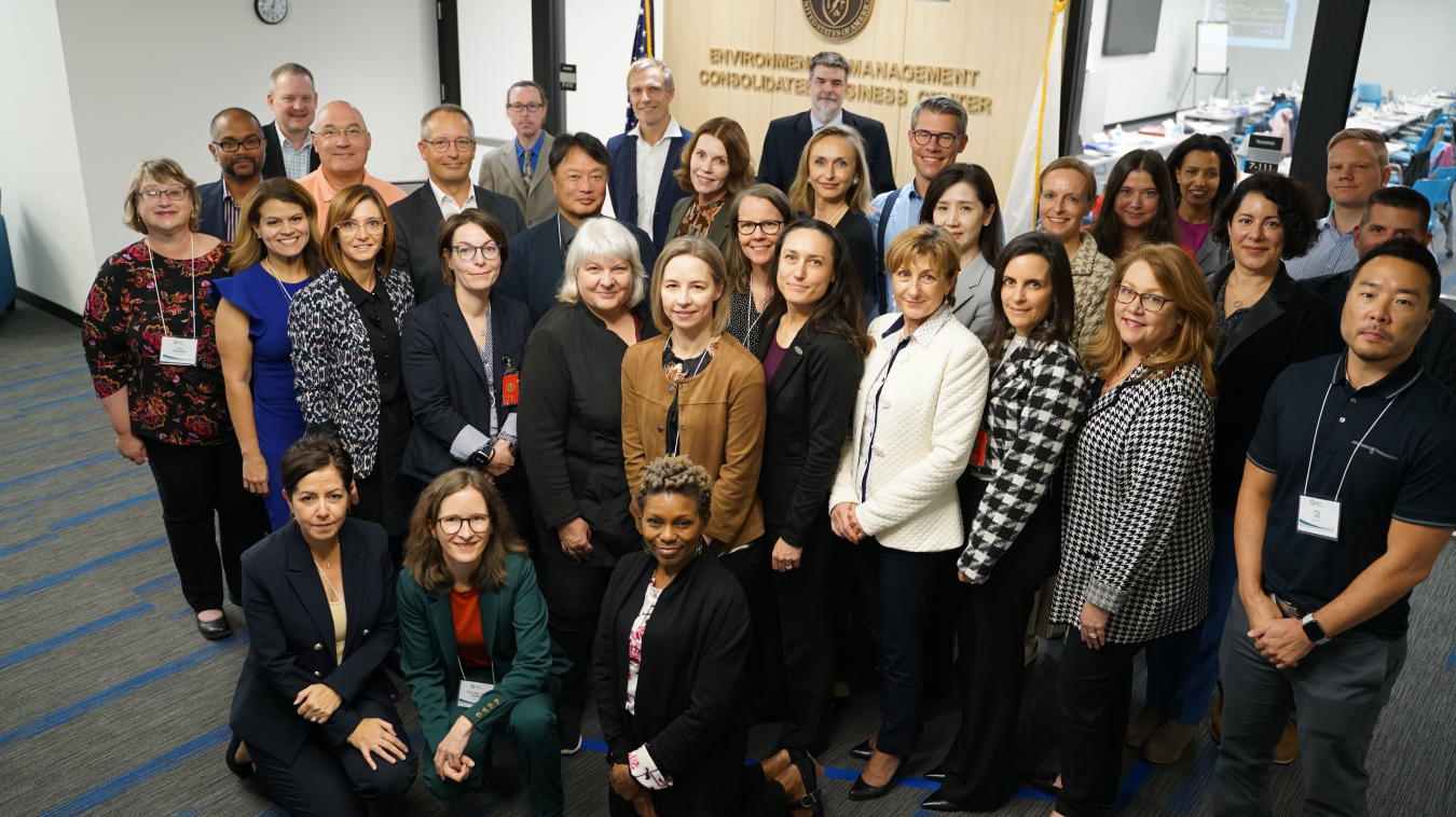 Group posed photo from the Forum on Stakeholder Confidence.