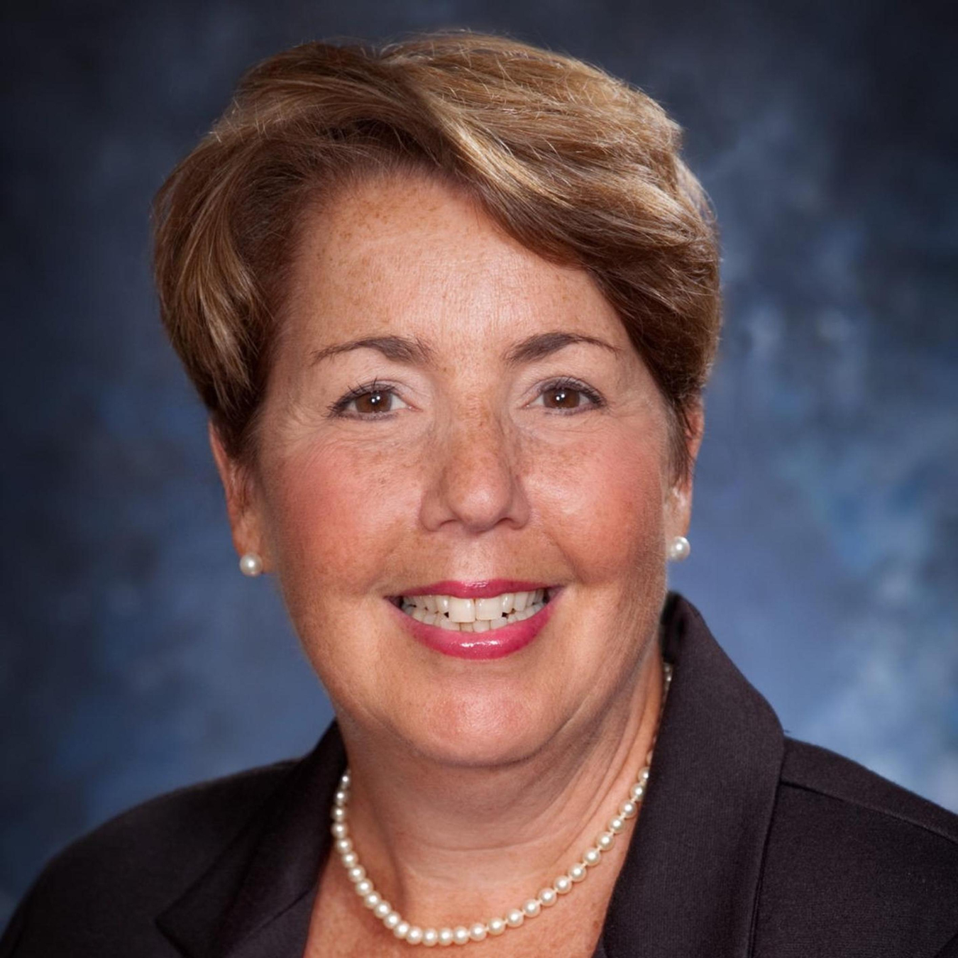 Diane Solomon Headshot