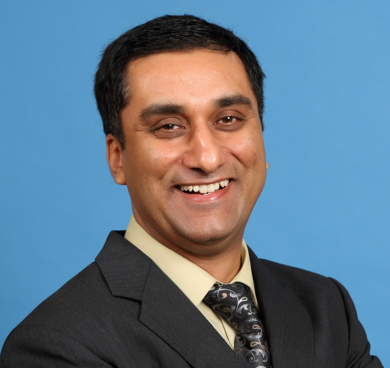 A headshot of Akshay Sahni