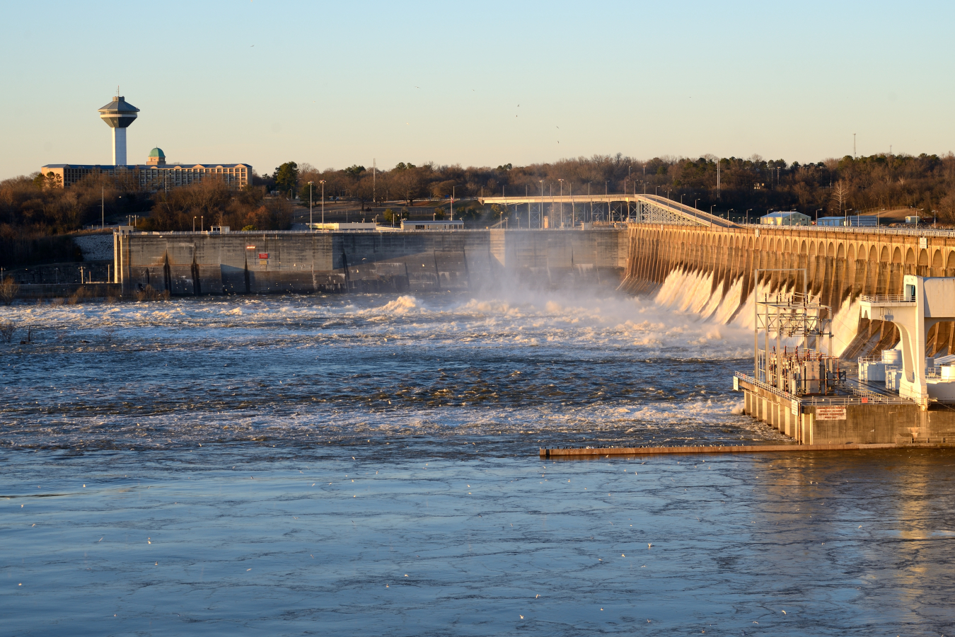 a photo of the Wilson dam