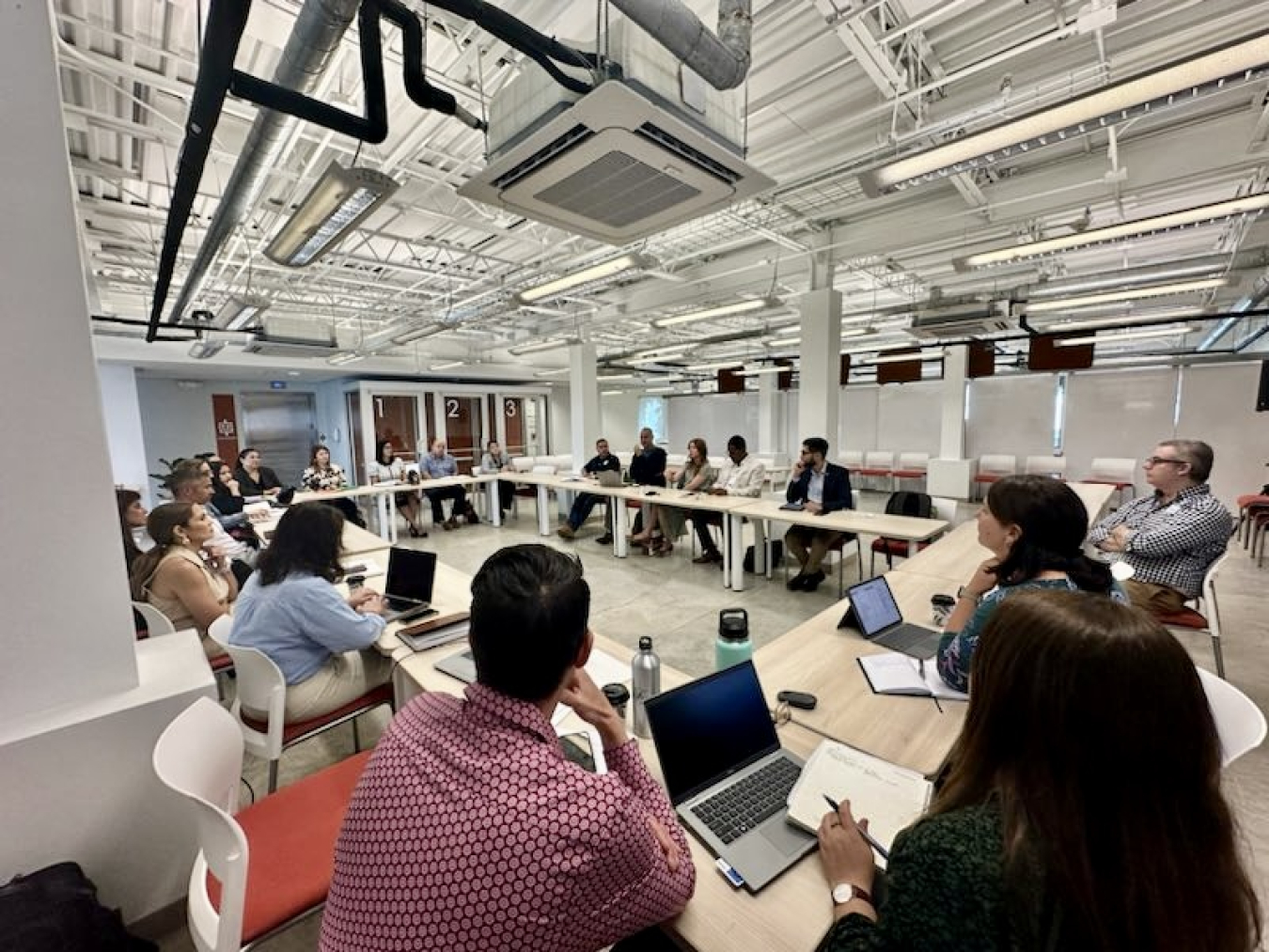 DOE’s Puerto Rico Grid Recovery and Modernization Team Hosts a Roundtable Discussion