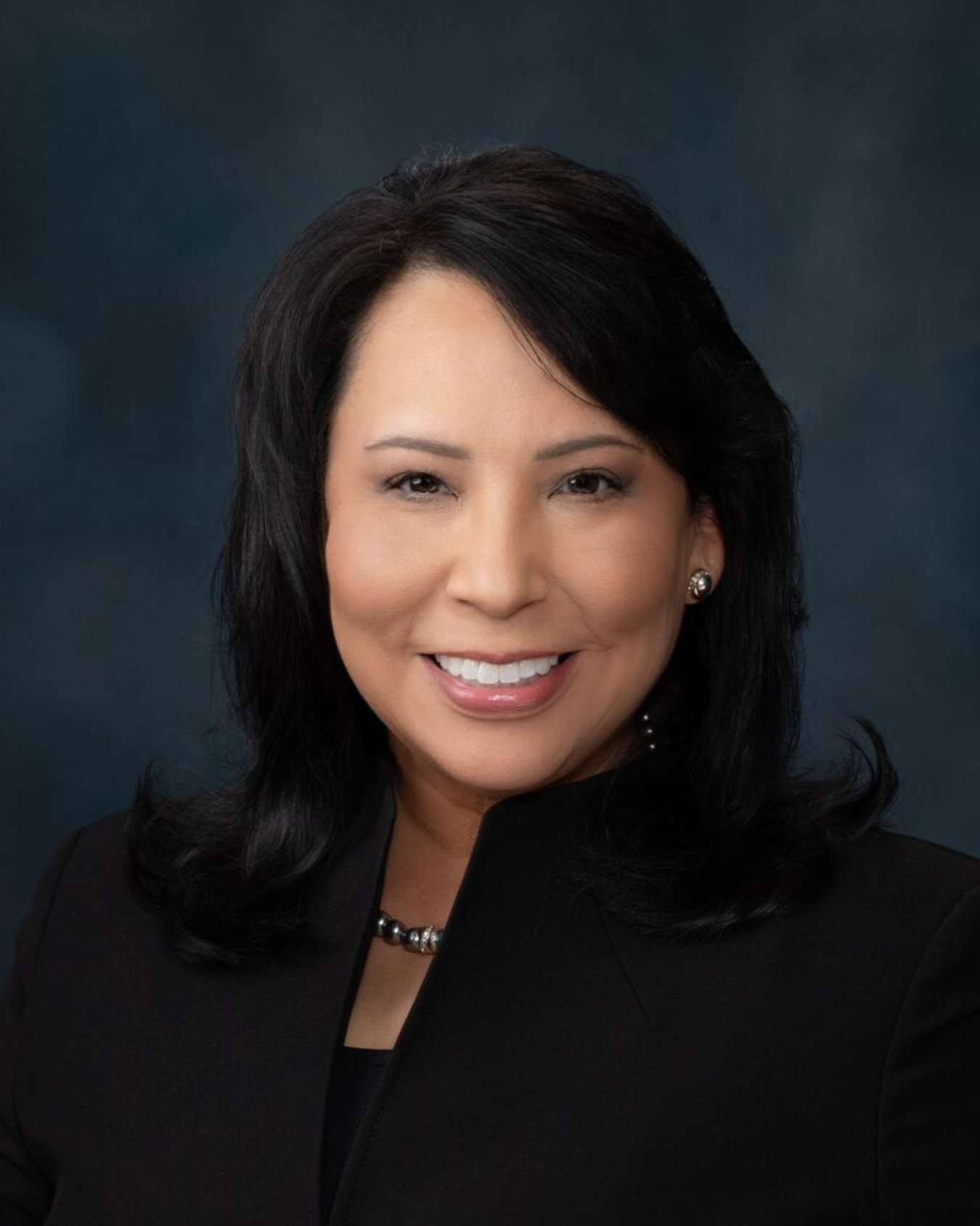 Tracey LeBeau headshot