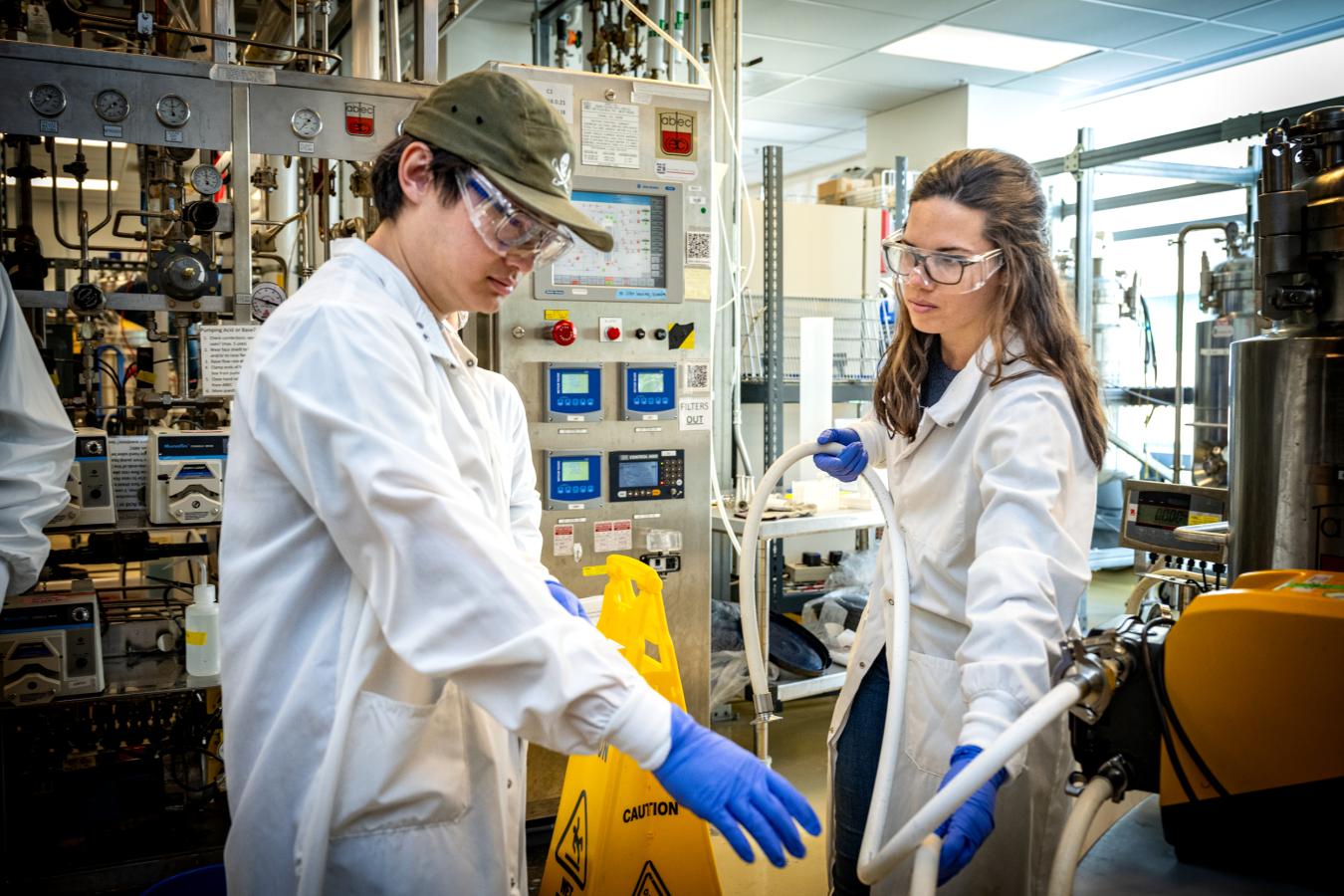 Advanced Bioprocess Engineer Laboratory_2